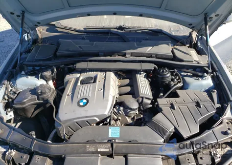 2006 BMW 325 I z USA, uszkodzony, nr VIN WBAVB13536PT14056